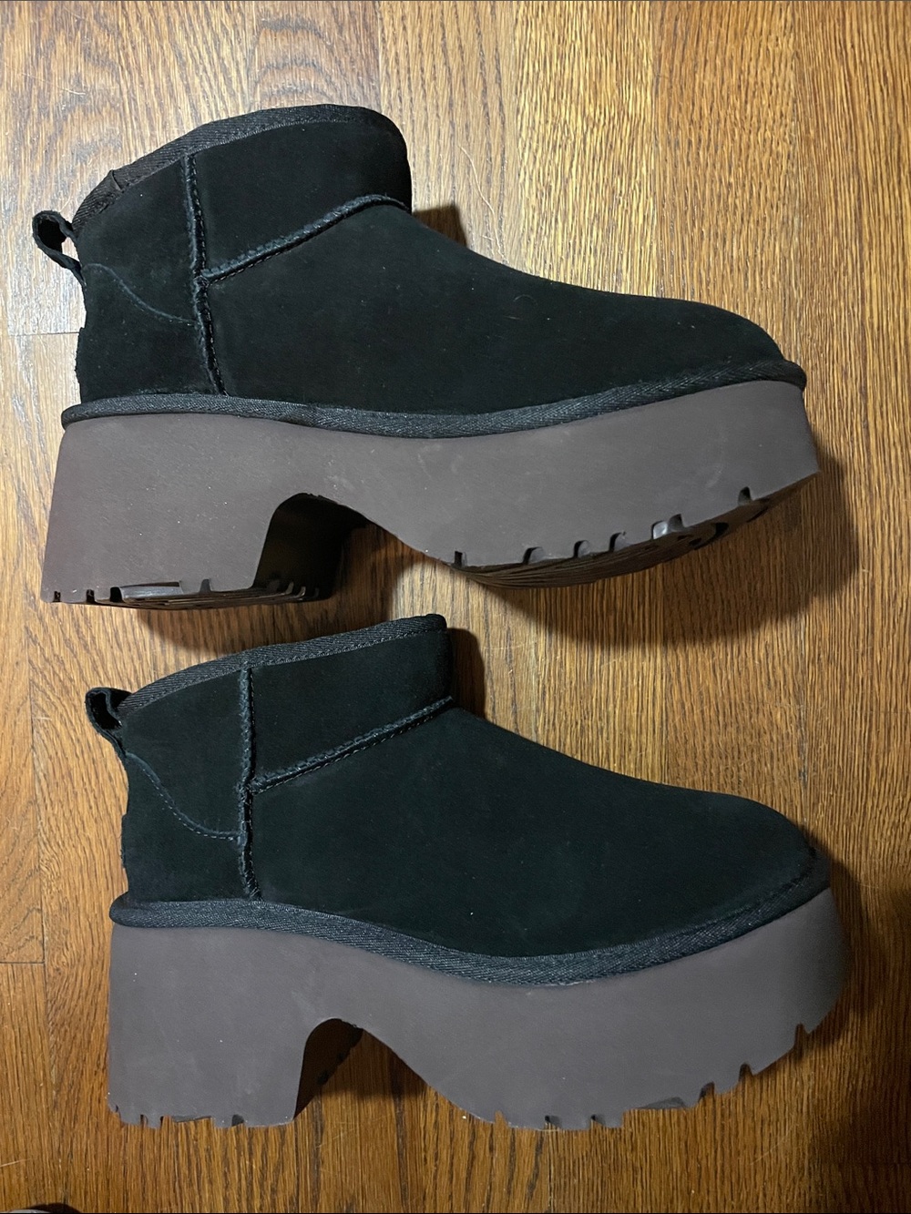 UGG classic mini new heights platform boots